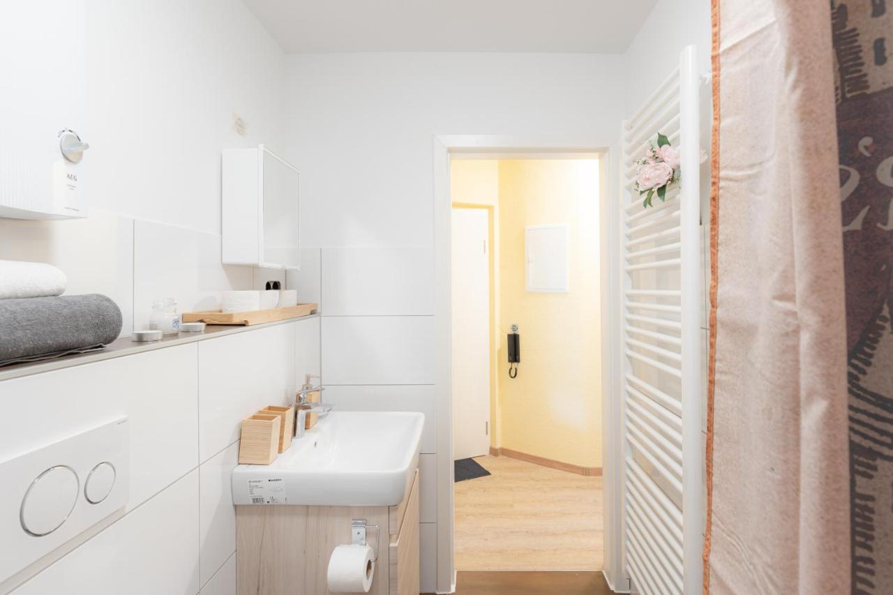 - Magical Harry Potter Apartment In Duisburg - 2 Mins Central Station Hbf - Kingsize Bed & Netflix - 外观 照片